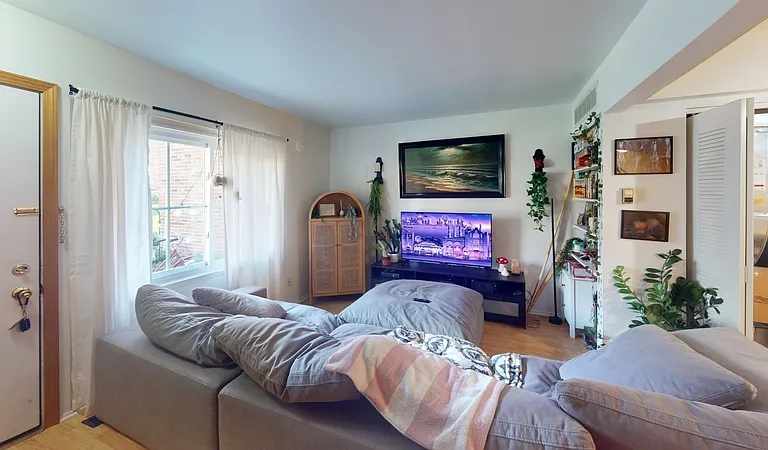 543 Longshore Dr #A — Photo 2