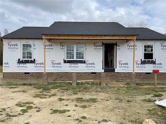 3rd image of 1058 White House Ln