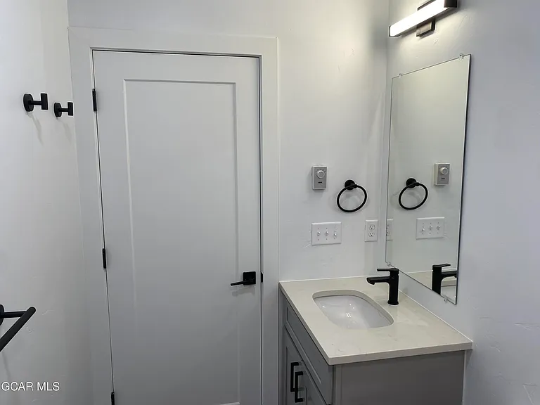 406 N Zerex St #10 — Photo 12