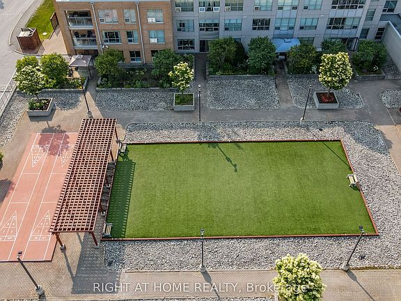 4th image of 90 Dean Ave #312