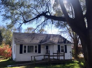 955 Mendon Rd, Sherwood, MI 49089