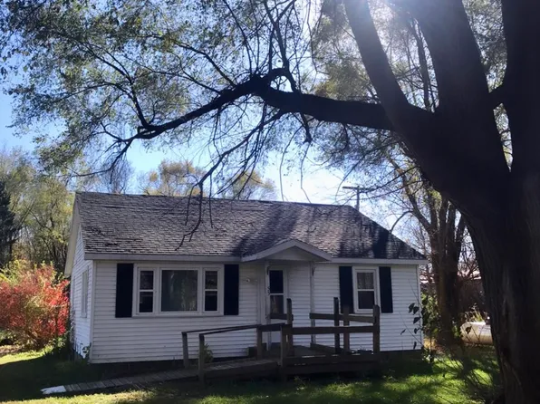 955 Mendon Rd, Sherwood, MI 49089