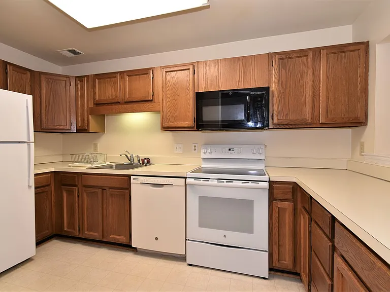 10702 Kings Riding Way #202 — Photo 4