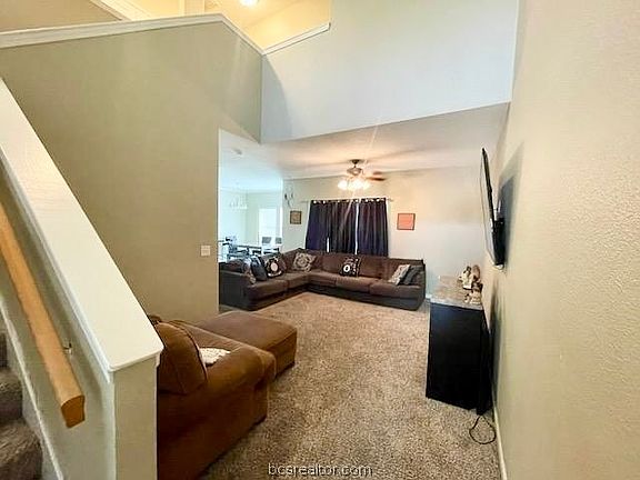 4th image of 1217 Canyon Creek Cir