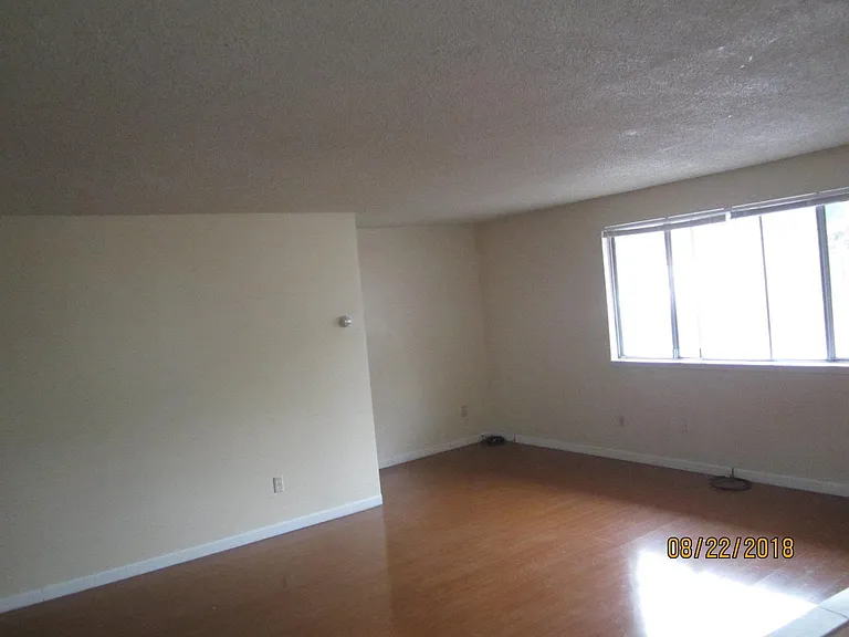 77 California St — Photo 7
