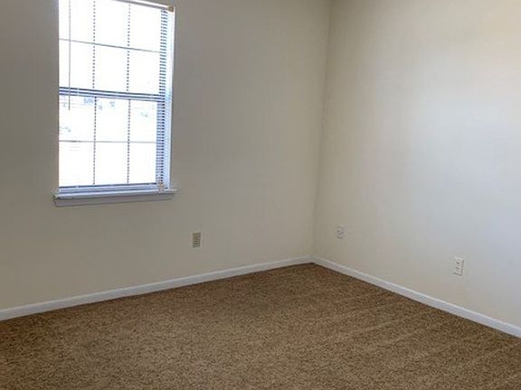 2nd image of 1601 Victory St APT D