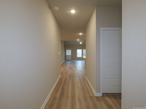3rd image of 4907 Topaz Bend