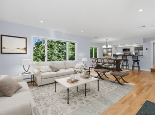213 Hunnewell St, Needham, MA 02494