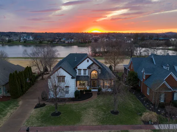 945 Plantation Blvd, Gallatin, TN 37066