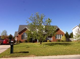 203 Pin Oak Ct, Greenville, NC 27858