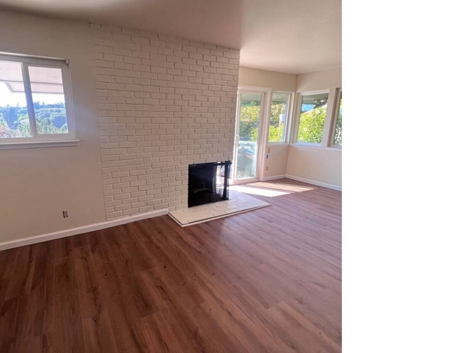 1st image of 2 Davis Dr #F