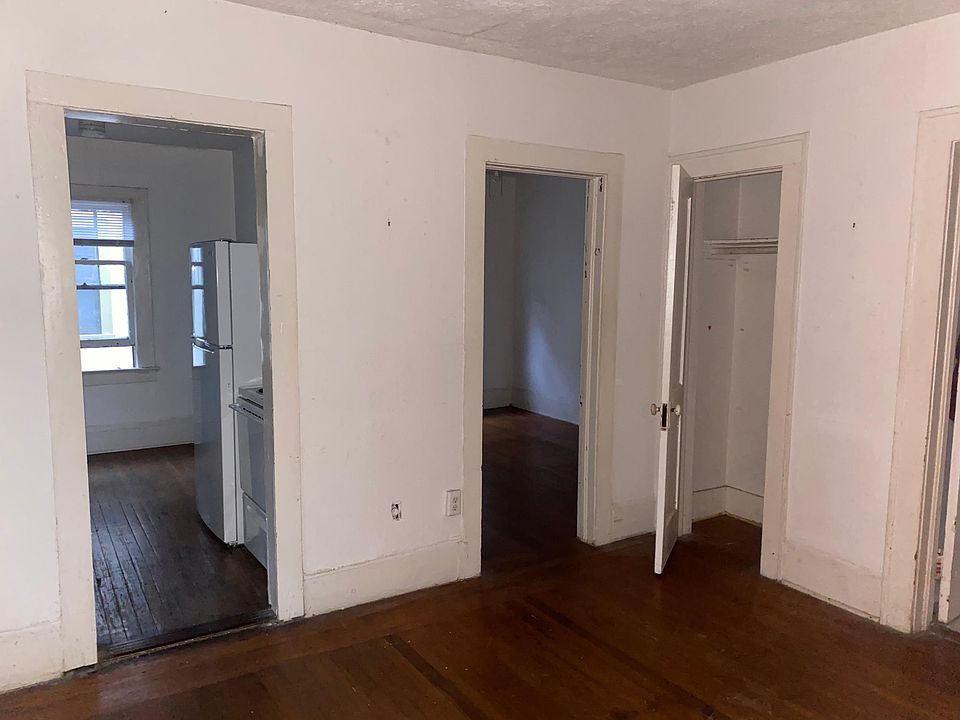 1st image of 635 E Concord St #D