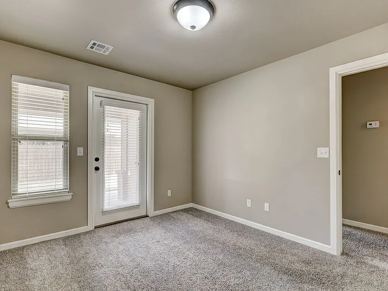 8821 SW 55th St — Photo 24