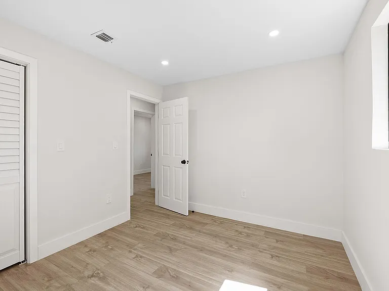 1522 NW 41st St — Photo 28