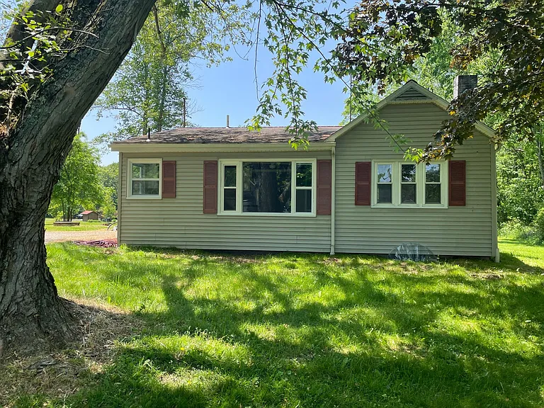 1207 Jennings Ave — Photo 10
