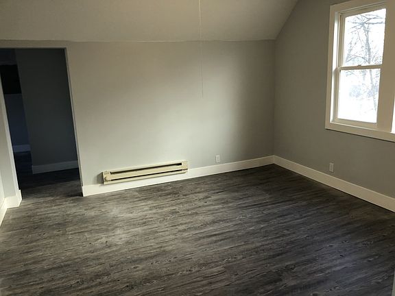 3rd image of 2400 Emerson Ave N