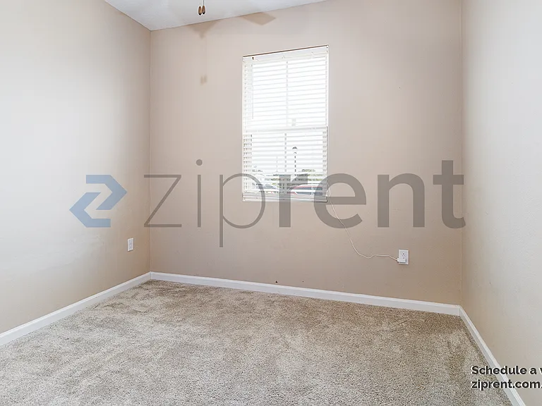 1709 Hilltop Dr — Photo 8