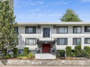 1727 NE Multnomah St APT 14, Portland, OR 97232
