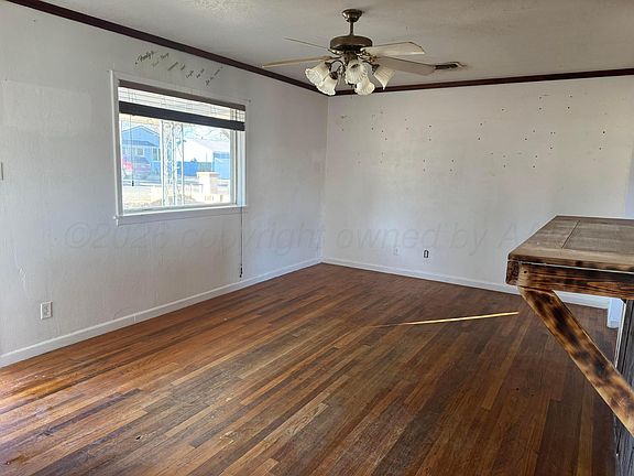 2nd image of 419 Cheyenne Ave
