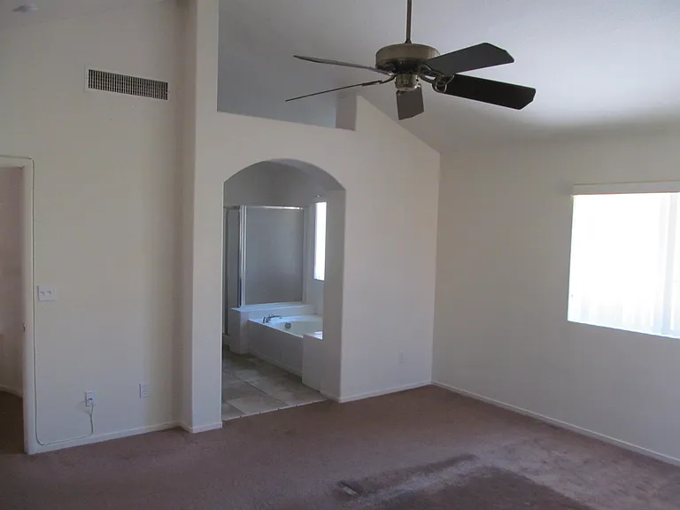 8701 Crescent Ridge Ln — Photo 20