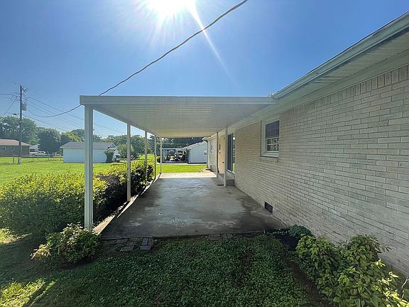 Covered Rear Patio  - 30 x13