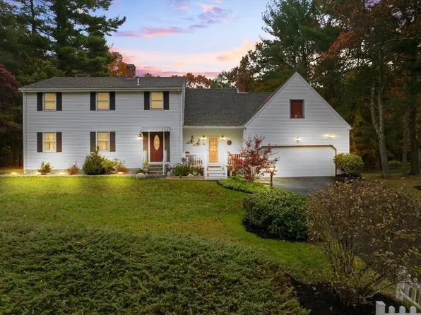 47 Fairbanks Rd, Raynham, MA 02767