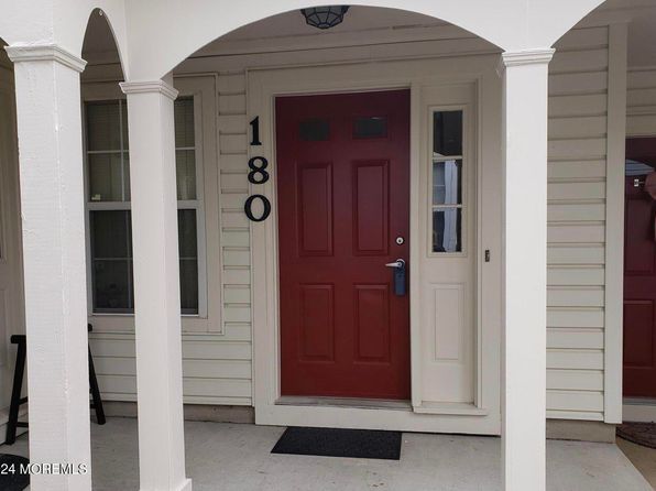 180 Tulip Ln