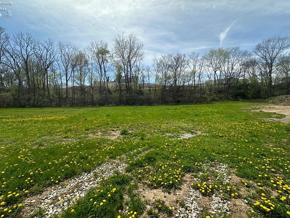 2nd image of 5 Eagle View Dr