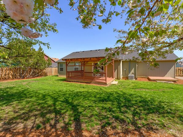 777 Meadows Loop, Sheridan, OR 97378