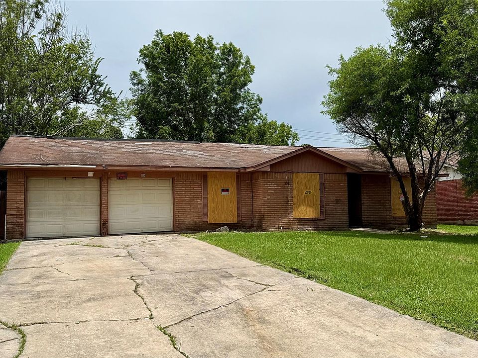 1st image of 504 Pamela Dr