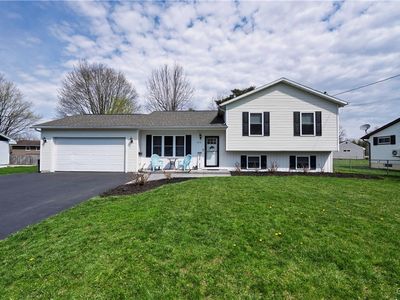 7715 Admiral Dr, Liverpool, NY, 13090