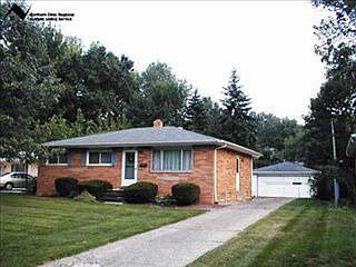 3rd image of 24299 Lebern Dr