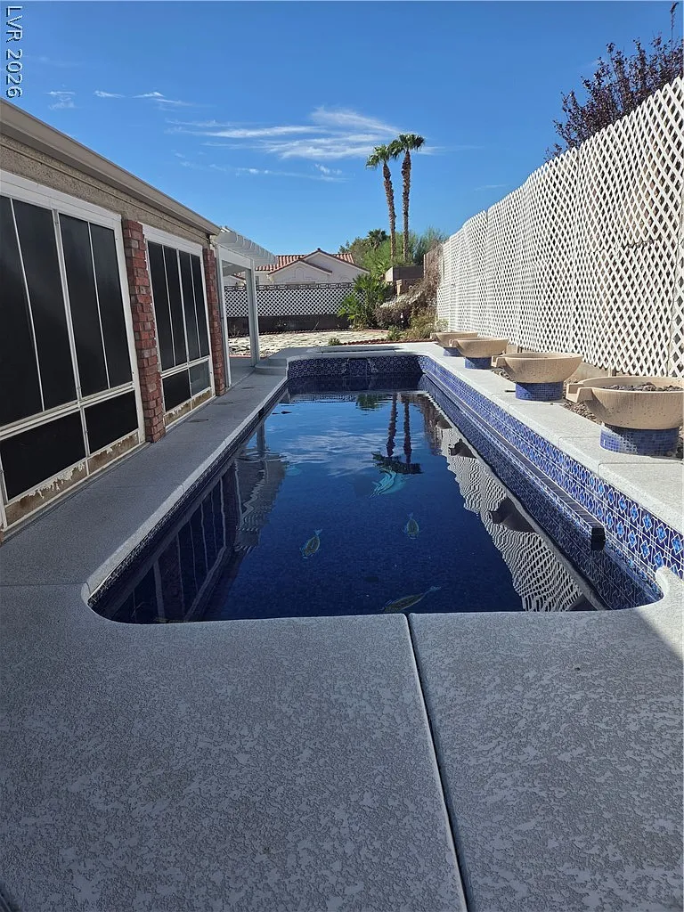 3 bed, 3.0 bath, 2497 sqft, $2,850 — Photo 4