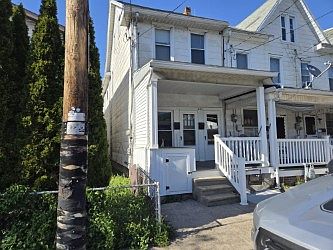 1st image of 245 W Pine St #1
