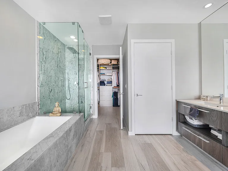 480 NE 31st St #1402 — Photo 19