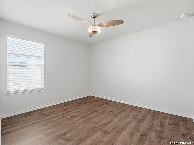 804 Red Riv — Photo 16