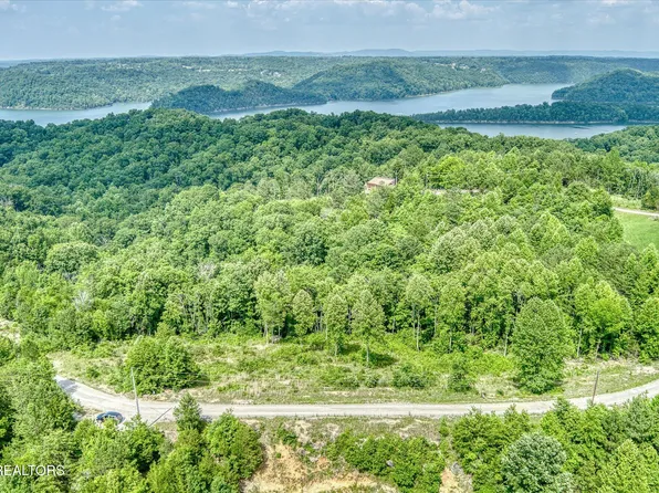 Stoney Point Rd, Byrdstown, TN 38549