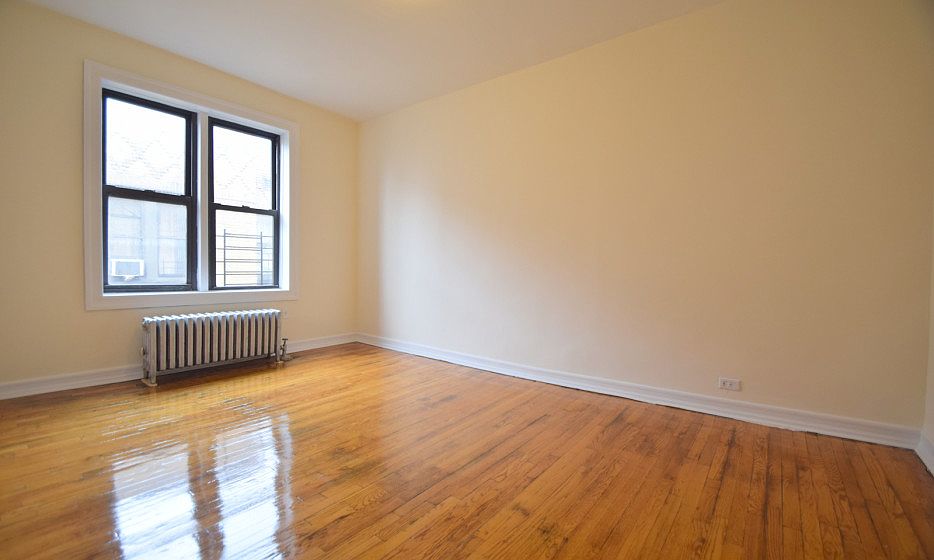 Noonan Towers - Bedroom - 939-614