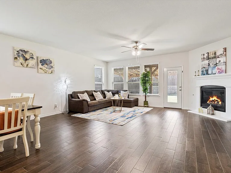 2919 Jasper Trl — Photo 15