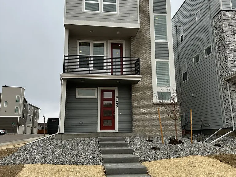 21093 E Quincy Pl — Photo 1