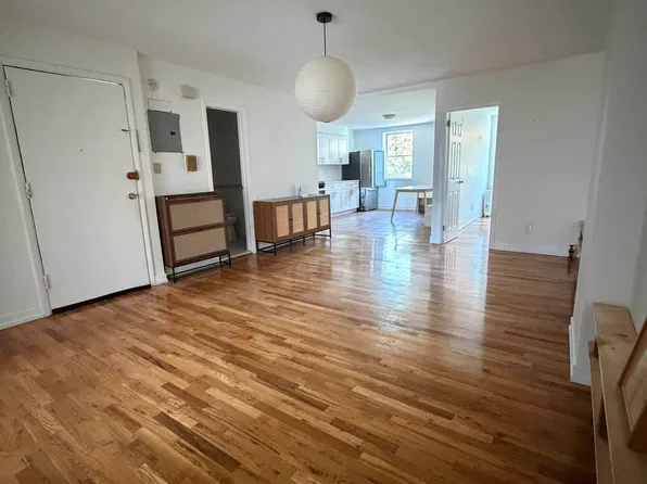 279 Columbia Street image 1 of 12