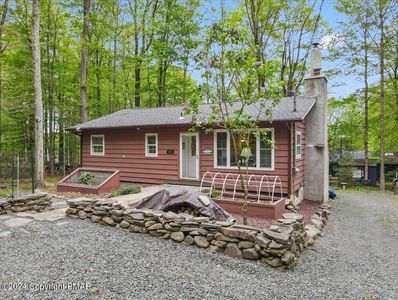 131 Comanche Trl, Pocono Lake, PA, 18347