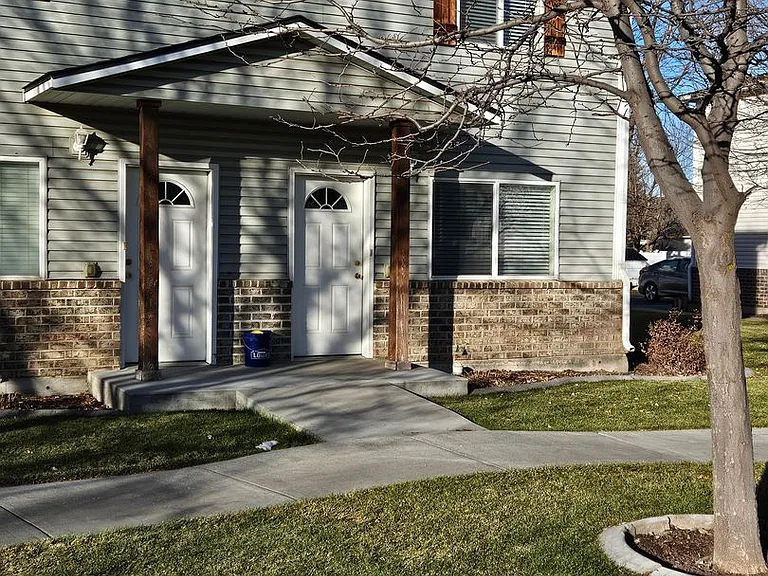 629 Countryside Ave — Photo 2