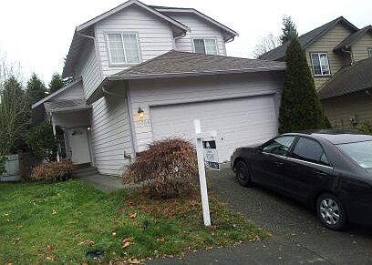 1st image of 13206 NE 201st Ct
