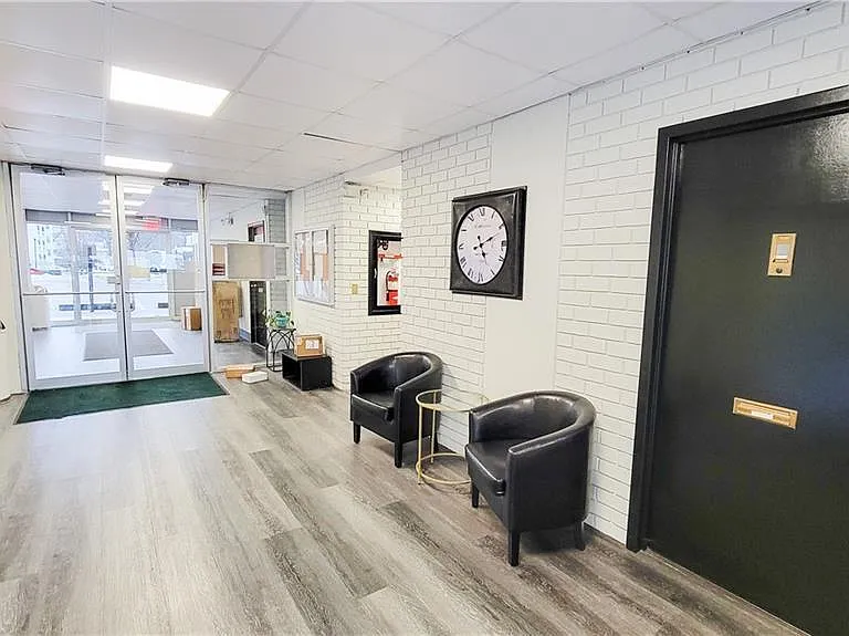 87 Glenbrook Rd #7E — Photo 2