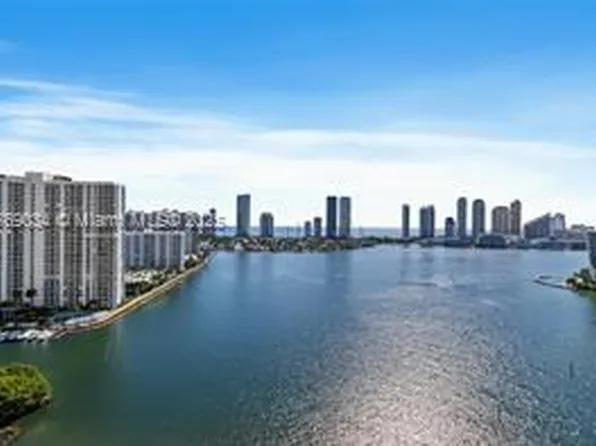 3370 Hidden Bay Dr, Aventura, FL