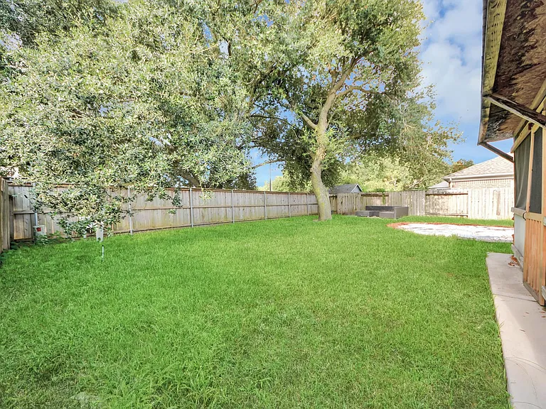 13515 Scarab Dr — Photo 38