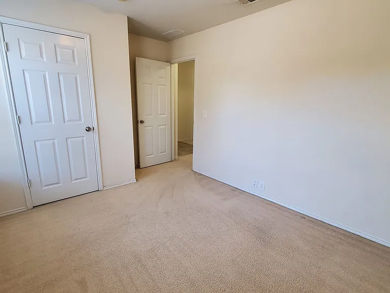 3021 Sawgrass Dr — Photo 11