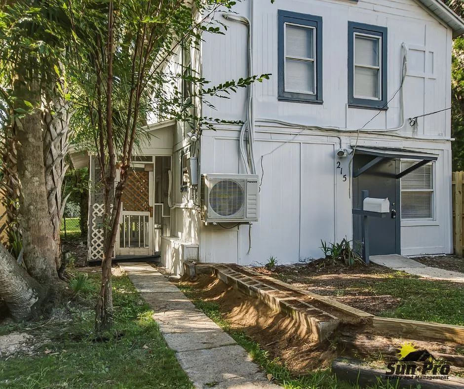 3 bed, 2.0 bath, $1,675 — Photo 2