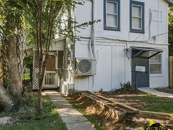 2nd image of 215 Live Oak Ave #1